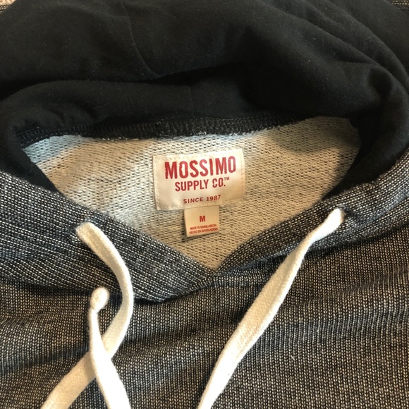 Mossimo Short Sleeve Hoodie - Picture 5 of 5